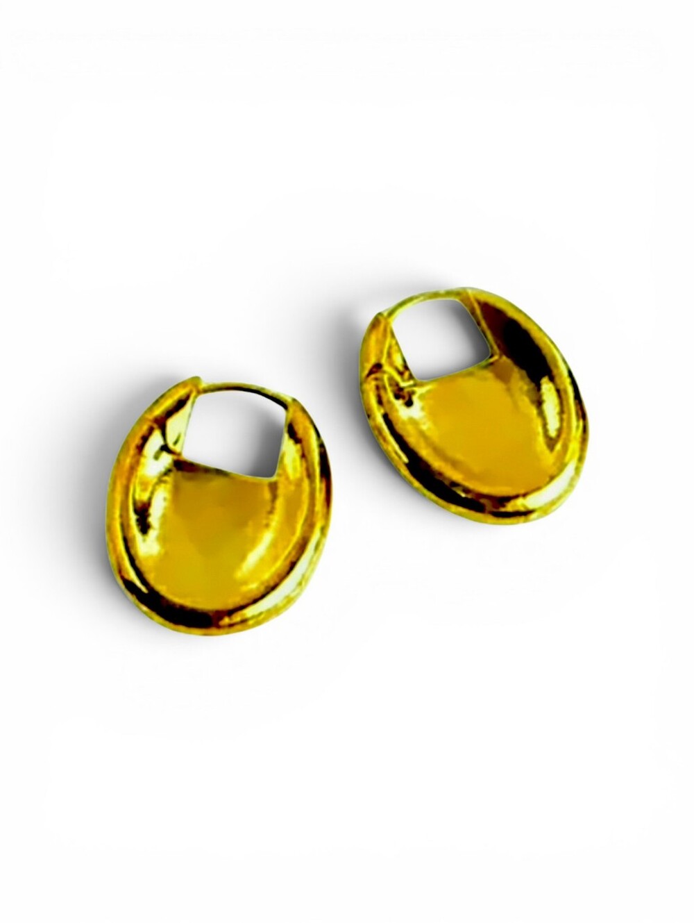 Oval huggie earrings; nwot